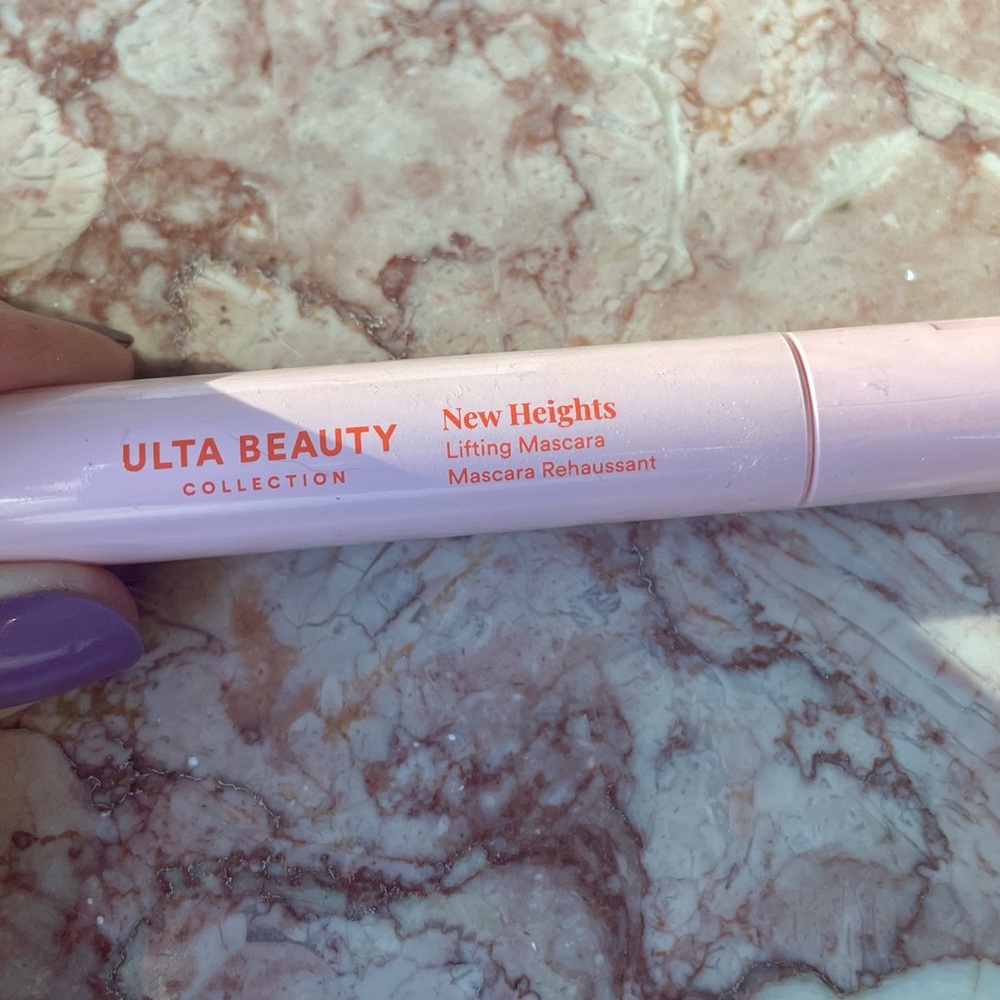 Ulta Beauty New Heights Lifting Mascara - black sealed